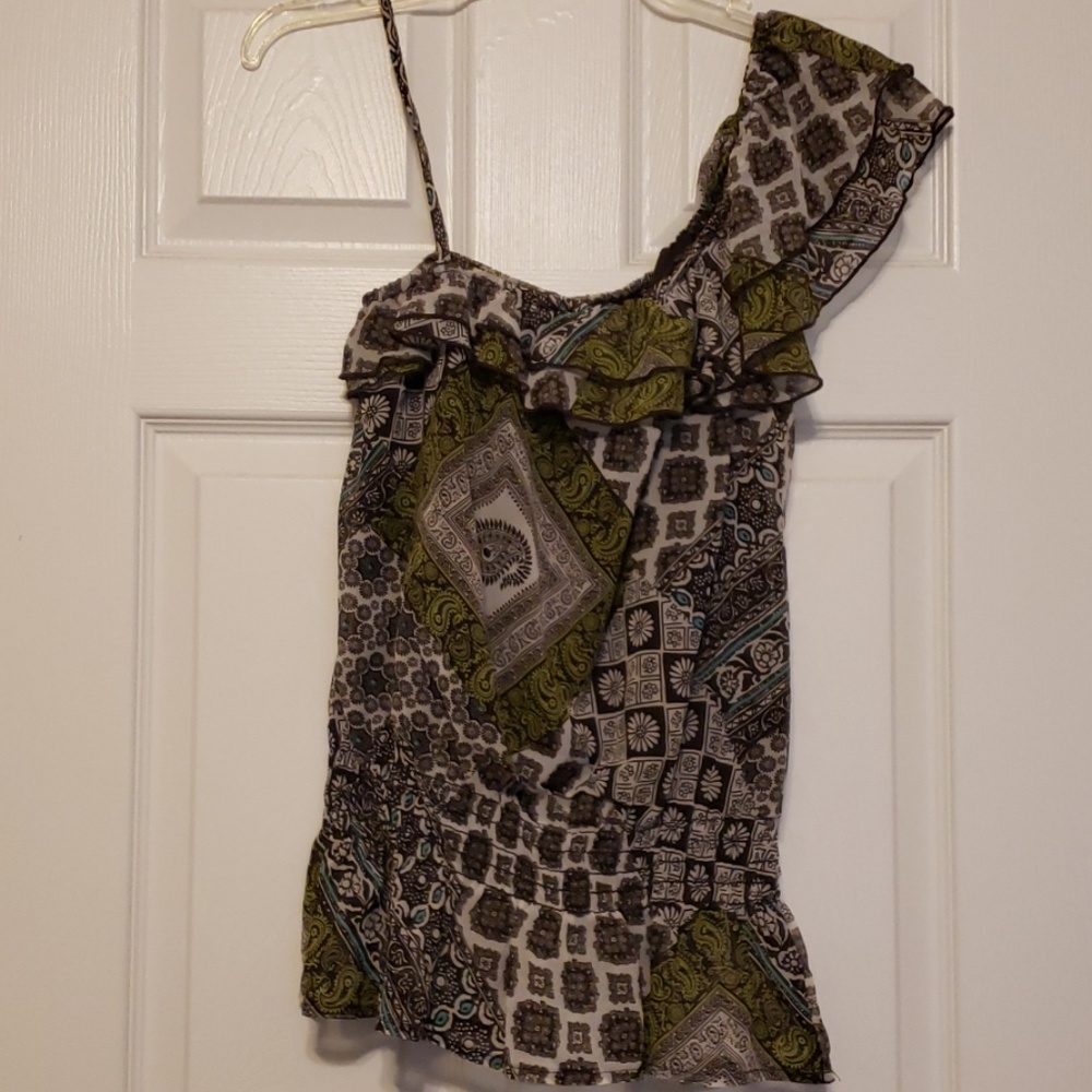 Ruffled Top - Picture 2 of 7